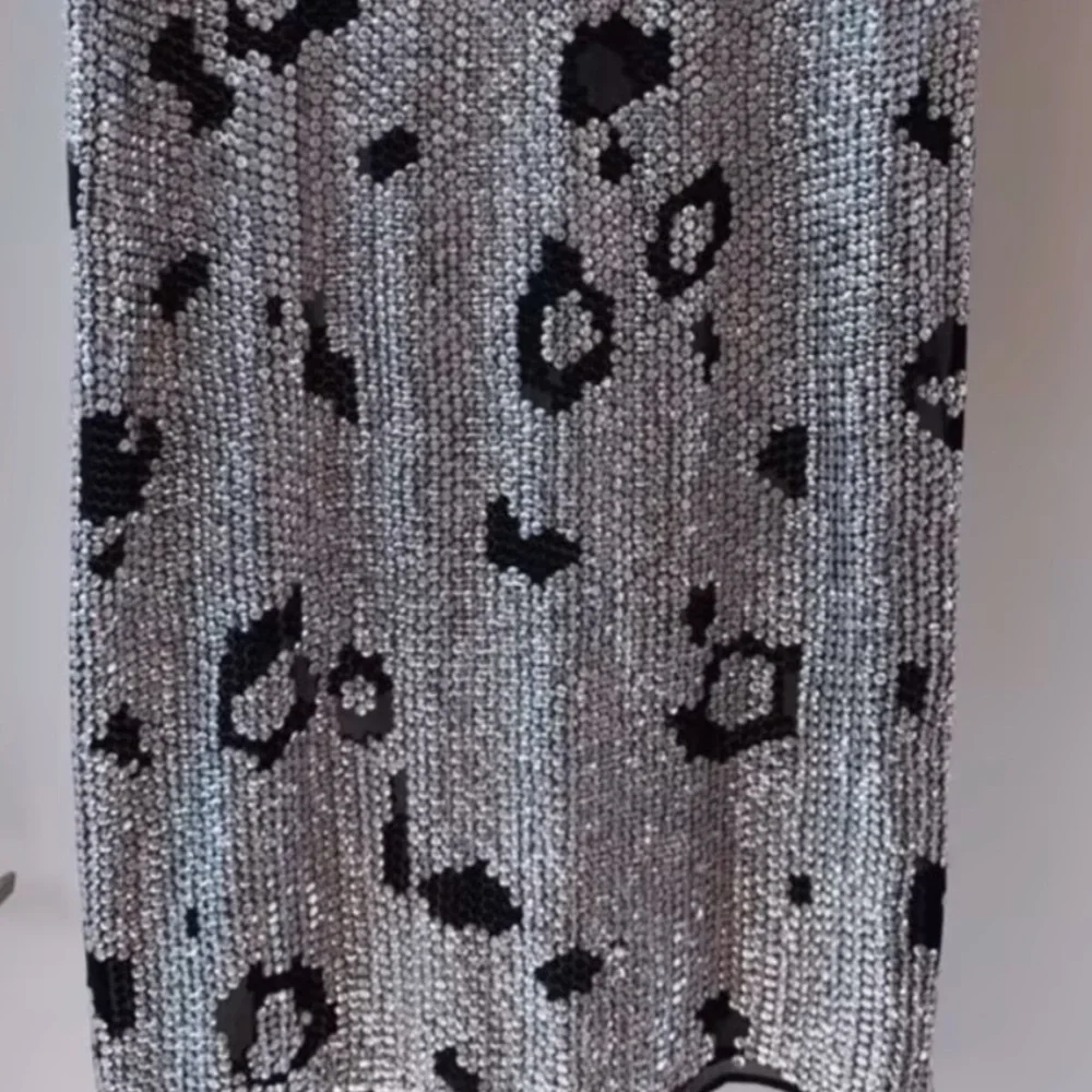 Vintage Sequin Silver Leopard Holiday Dress Size M Kenar Silk Animal Print 80s